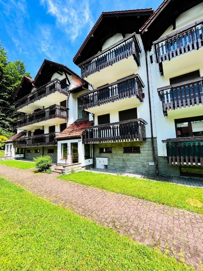 Apartament Rodzinny Retro Gorska Holdimex By Rentilopl Szczyrk Eksteriør billede