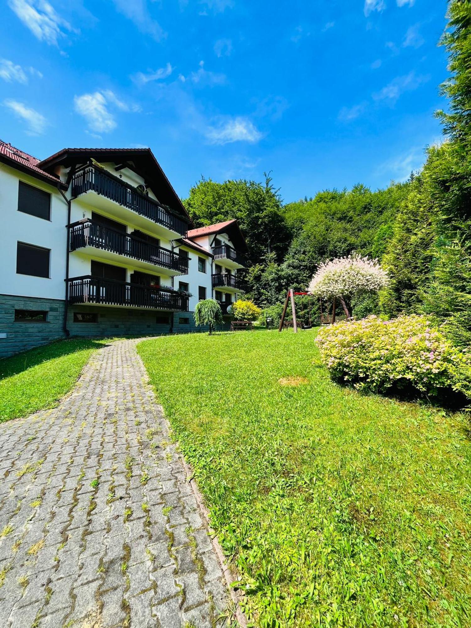 Apartament Rodzinny Retro Gorska Holdimex By Rentilopl Szczyrk Eksteriør billede
